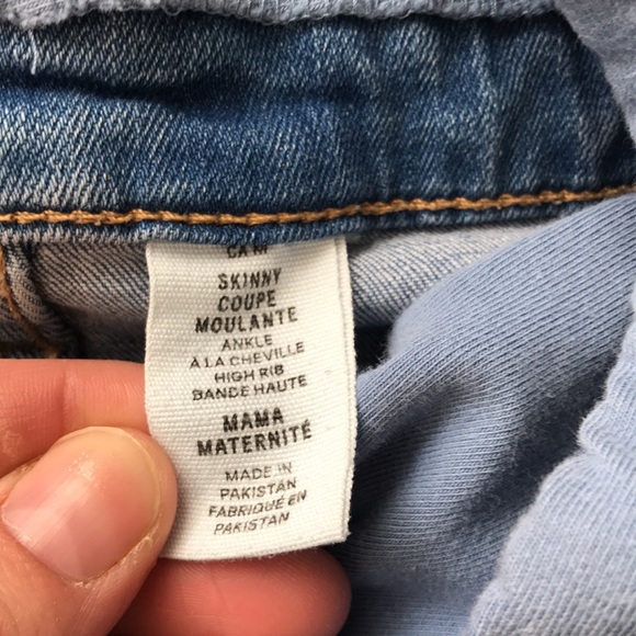 H&M Mama Maternity Light wash Skinny Ankle Jeans (M) - Picture 7 of 9